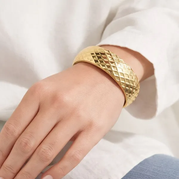 Gold_Plated_Chunky_Bangle_KADA_For_Women